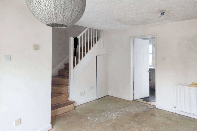 8 Wheeler Road, Maidenbower, Crawley, West Sussex, RH10 7UF 10