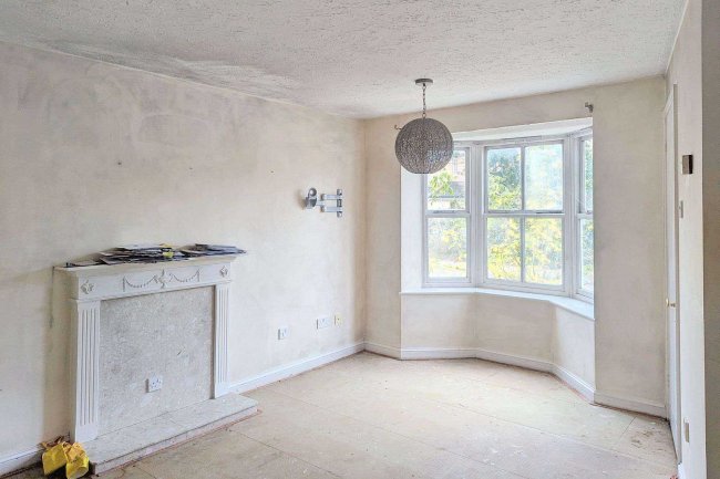 8 Wheeler Road, Maidenbower, Crawley, West Sussex, RH10 7UF 10