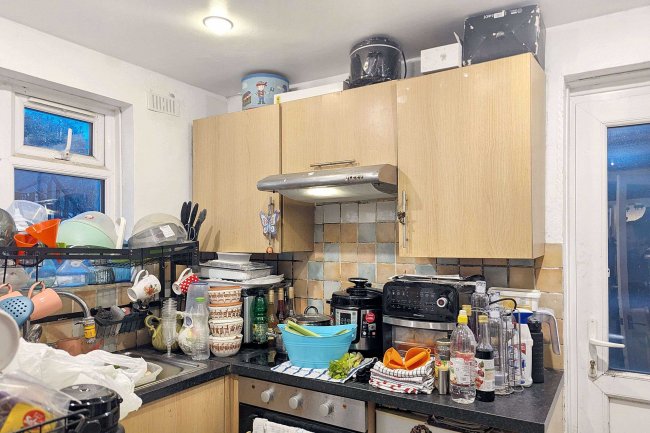 40a Donald Road, Croydon, CR0 3EP 8