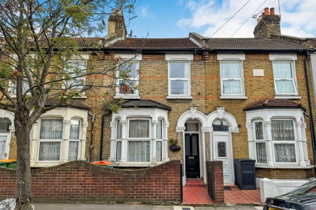 12 Friars Road, East Ham, London, E6 1LH 9