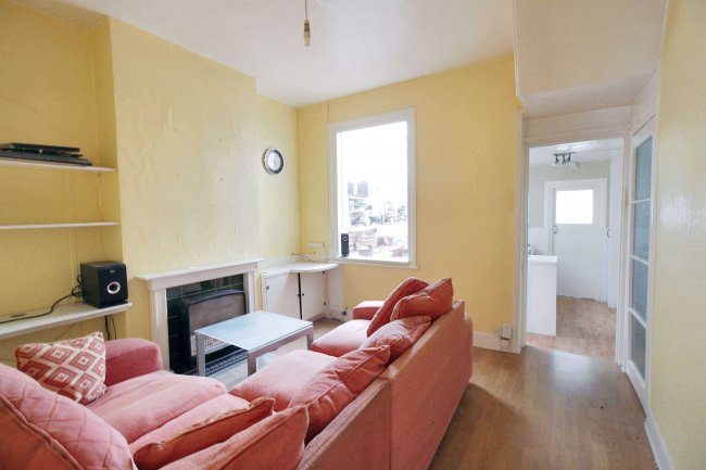 12 Friars Road, East Ham, London, E6 1LH 9