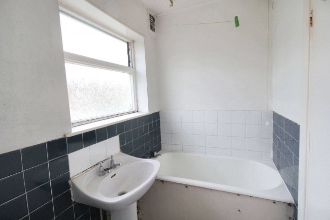 12 Friars Road, East Ham, London, E6 1LH 9