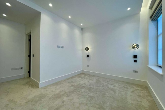 Apartment 3 Sereno House, 22 Beech Hill, Barnet, Hertfordshire, EN4 0JP 5