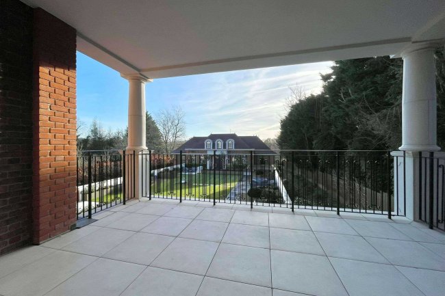 Apartment 3 Sereno House, 22 Beech Hill, Barnet, Hertfordshire, EN4 0JP 5