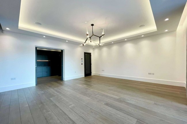 Apartment 3 Sereno House, 22 Beech Hill, Barnet, Hertfordshire, EN4 0JP 5