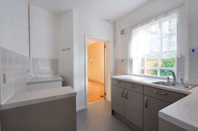 13 Cardigan Street, Kennington, London, SE11 5PE 8