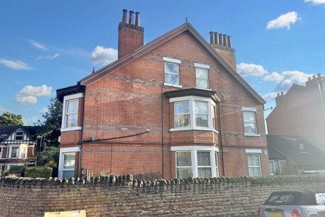 17 Park Avenue, Nottingham, NG3 4JS 9