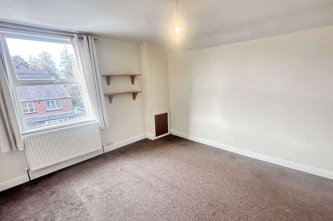 17 Park Avenue, Nottingham, NG3 4JS 9