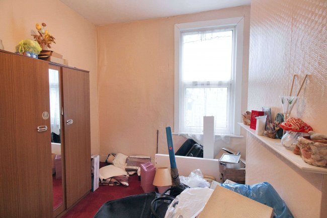 104 St Georges Road, Leyton, E10 5RQ 4