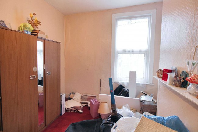 104 St Georges Road, Leyton, E10 5RQ 4