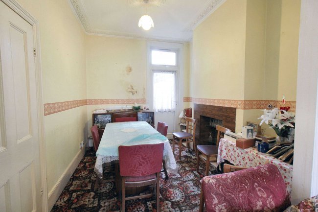 104 St Georges Road, Leyton, E10 5RQ 4