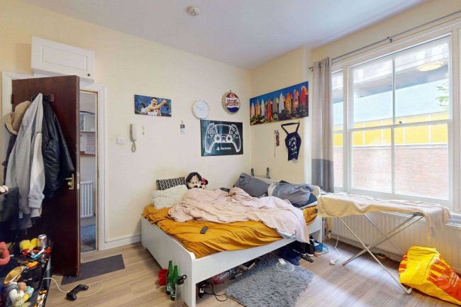 Flats 1-6, 42 Leamore Street, Hammersmith,  London, W6 0JZ 10