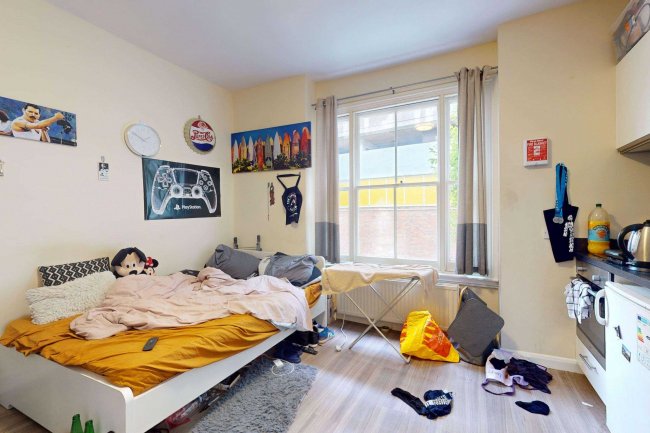 Flats 1-6, 42 Leamore Street, Hammersmith,  London, W6 0JZ 10