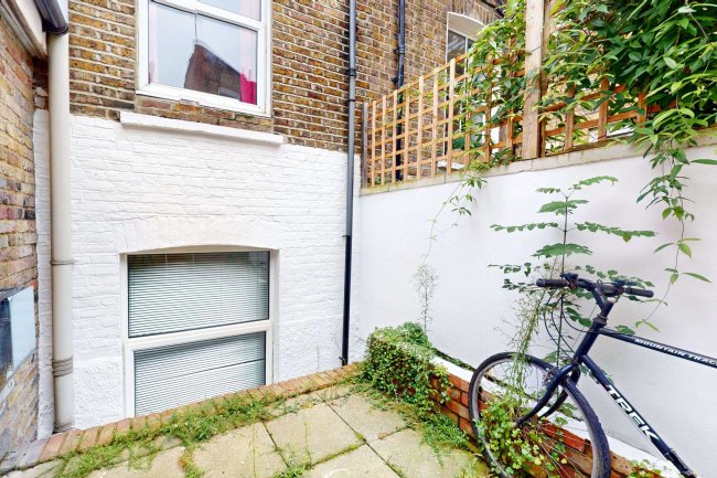 Flats 1-6, 42 Leamore Street, Hammersmith,  London, W6 0JZ 10