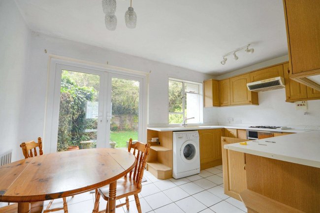 39 Heronslea, Watford, Hertfordshire, WD25 9PN 4