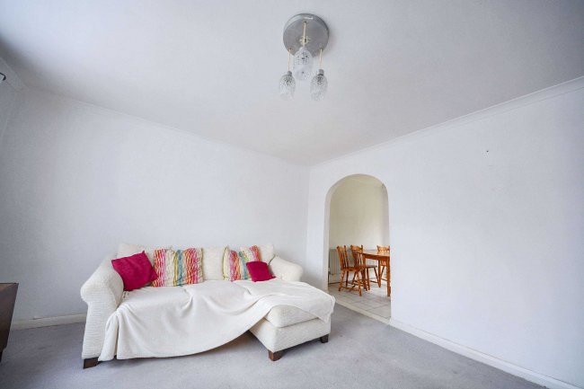 39 Heronslea, Watford, Hertfordshire, WD25 9PN 4