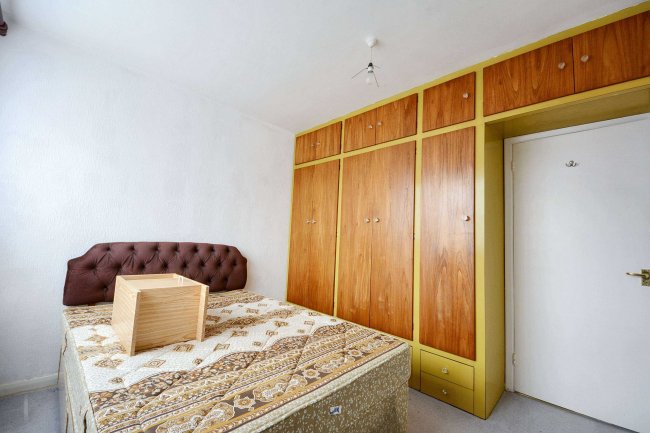 39 Heronslea, Watford, Hertfordshire, WD25 9PN 4