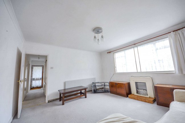 39 Heronslea, Watford, Hertfordshire, WD25 9PN 4