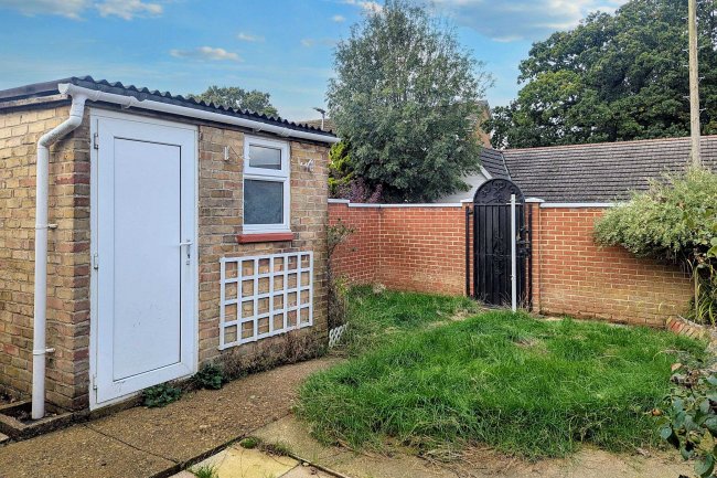 22 Speedwell Avenue, Chatham, Kent, ME5 0SA 7