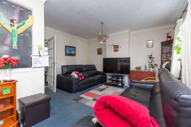 3 and 3a, Park Parade, South Road, Haywards Heath RH16 4LX 4