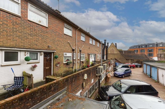 3 and 3a, Park Parade, South Road, Haywards Heath RH16 4LX 4