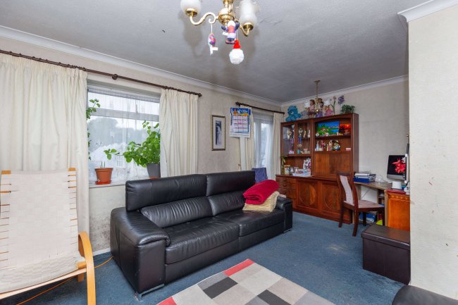 3 and 3a, Park Parade, South Road, Haywards Heath RH16 4LX 4