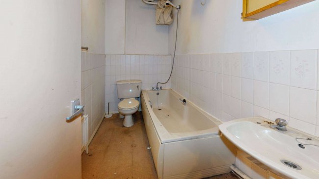 37b Mulkern Road, Archway, London, N19 3HQ 6