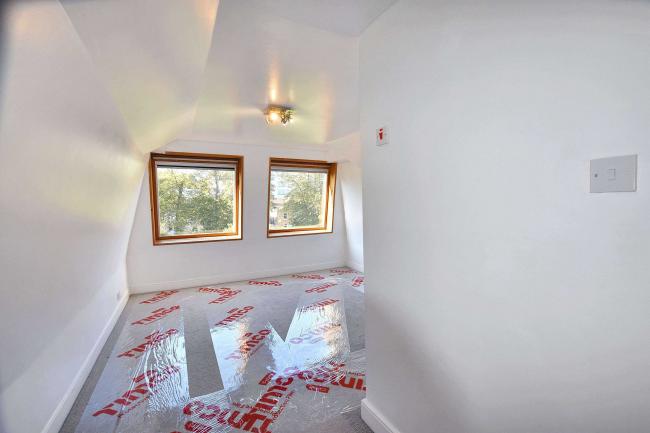 17C Rosendale Road, West Norwood, London SE21 8DS 1