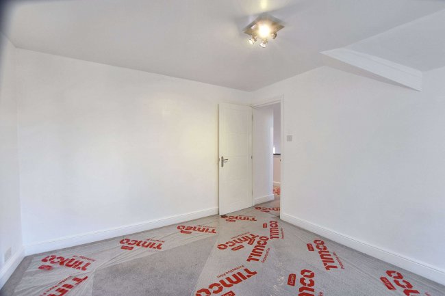 17C Rosendale Road, West Norwood, London SE21 8DS 1