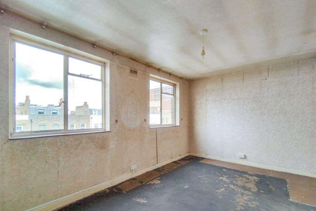 452 Bethnal Green Road, London E2 0EA 1