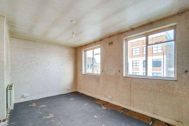 452 Bethnal Green Road, London E2 0EA 1