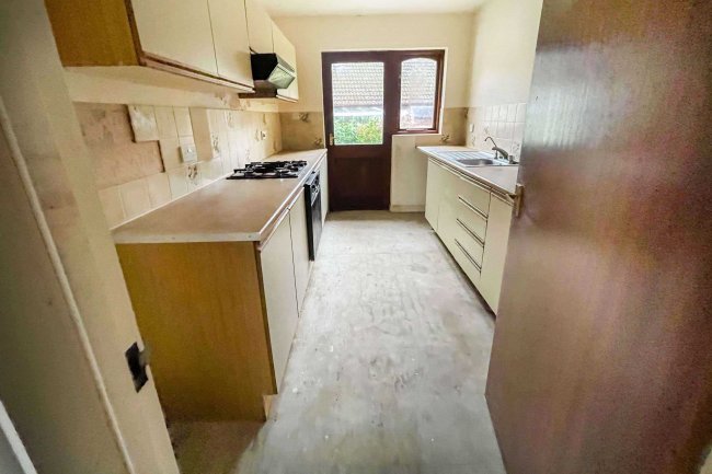 Garden Flat, 31 Thurlow Park Road, Lambeth, London, SE21 8JP 7