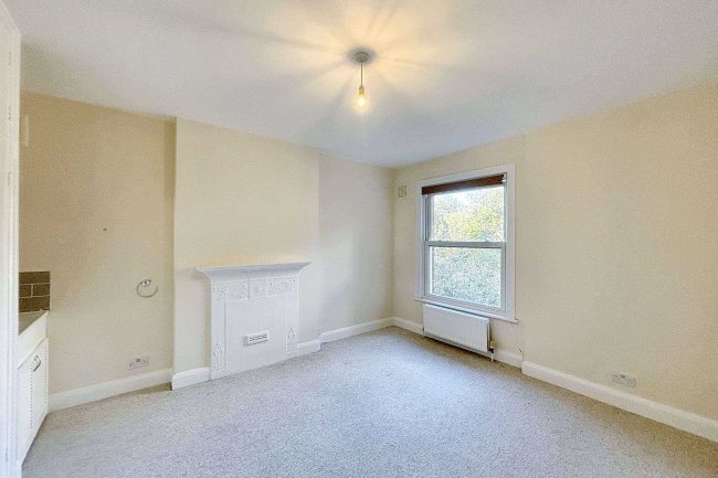 42 The Drive, Sevenoaks, Kent,TN13 3AF 4