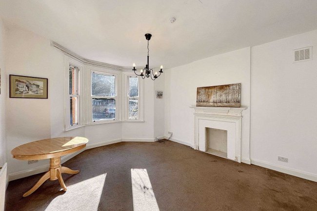 42 The Drive, Sevenoaks, Kent,TN13 3AF 4