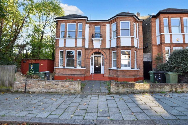 2A Thurlby Road, West Norwood, London  SE27 0RL 3