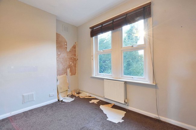 2A Thurlby Road, West Norwood, London  SE27 0RL 3