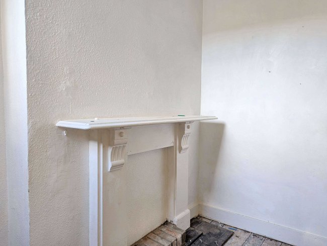 4A Swanage Road, Wandsworth, London SW18 2DY 5