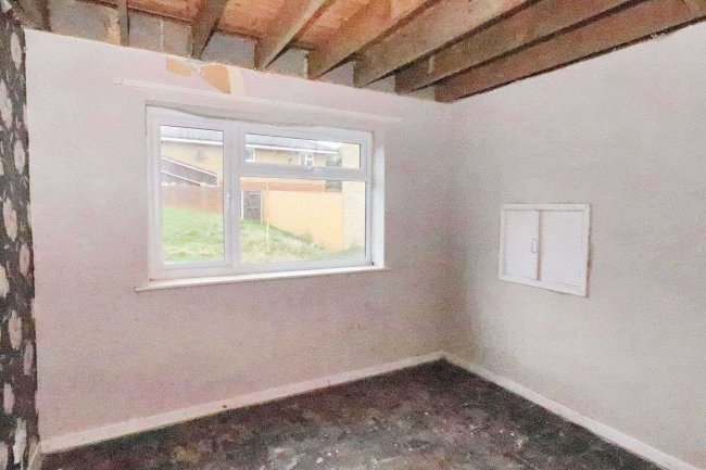 21 Bruges Court, Kemsley, Kent  ME10 2TH 2