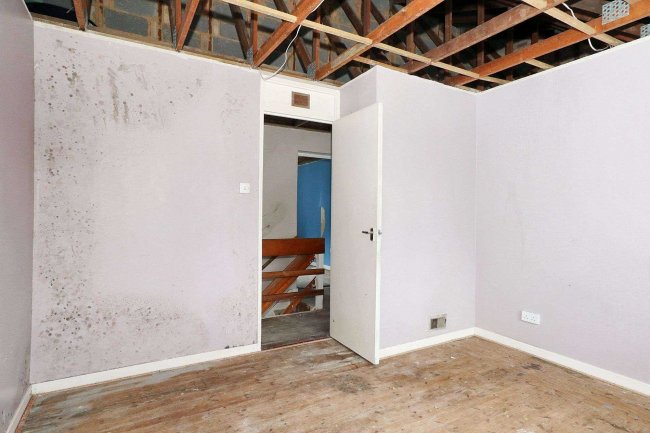 21 Bruges Court, Kemsley, Kent  ME10 2TH 2