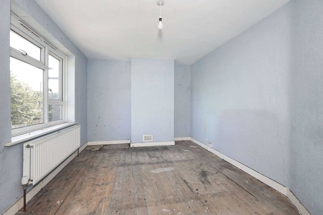 2 Park Terrace, Throwley, Kent  ME13 0PH 8