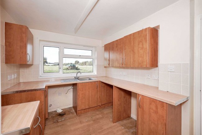 2 Park Terrace, Throwley, Kent  ME13 0PH 8