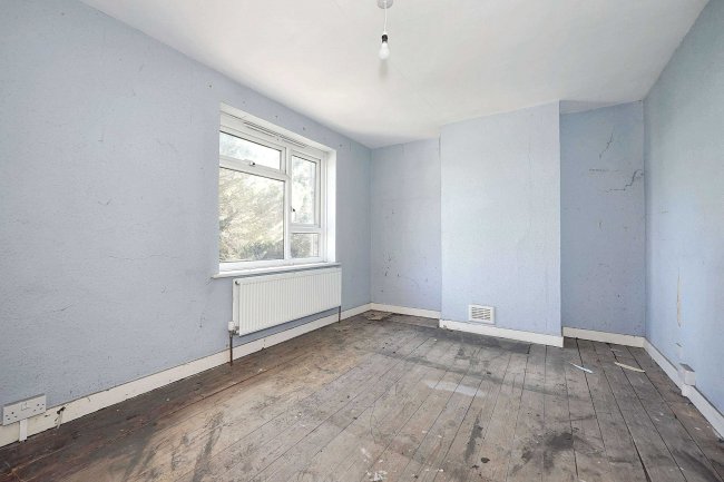 2 Park Terrace, Throwley, Kent  ME13 0PH 8