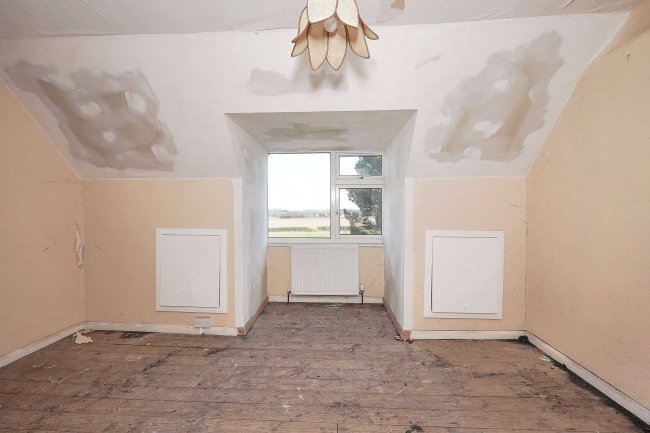 2 Park Terrace, Throwley, Kent  ME13 0PH 8