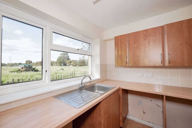 2 Park Terrace, Throwley, Kent  ME13 0PH 8