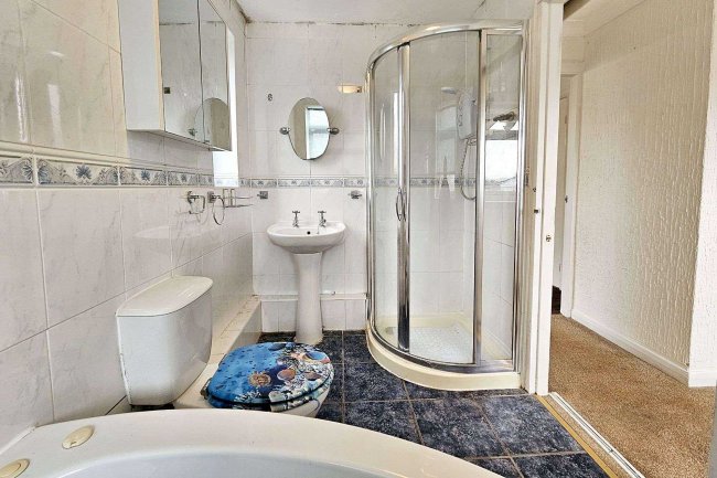 26 Springwater Avenue, Ramsbottom, Bury, BL0 9RH 8