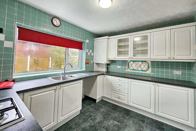 26 Springwater Avenue, Ramsbottom, Bury, BL0 9RH 8