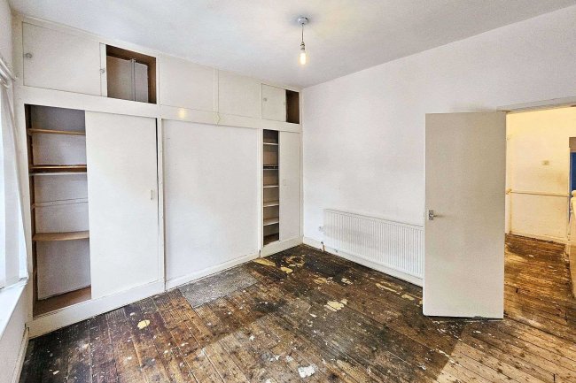 56 Greville Street, Manchester, M13 0YG 1