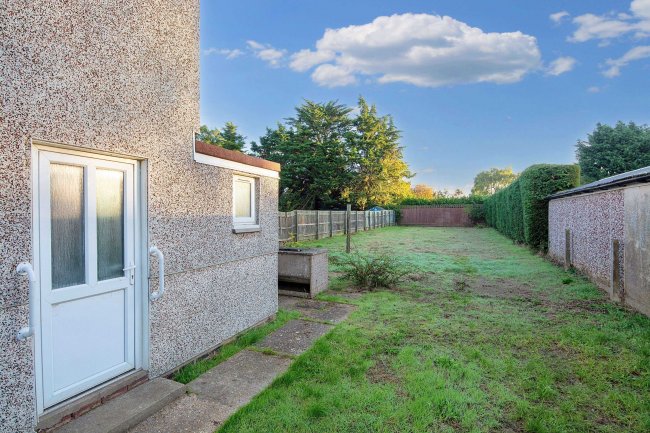 27 Jubilee Avenue, Warboys, Huntingdon, Cambridgeshire, PE28 2RT 6