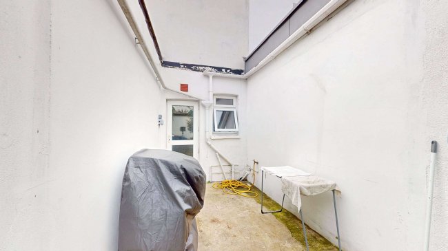 28 Montserrat Road, Putney, SW15 2LA 5