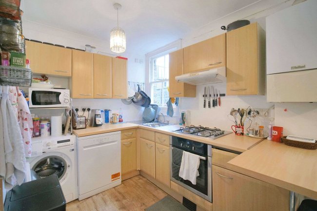 Ground Floor Flat, 14 Folkestone Road, Walthamstow, London, E17 9SD 9